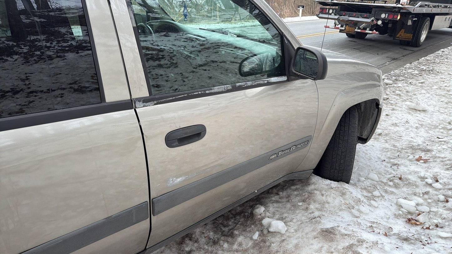 2003 Chevrolet TrailBlazer (Champagne) - COURT ORDER