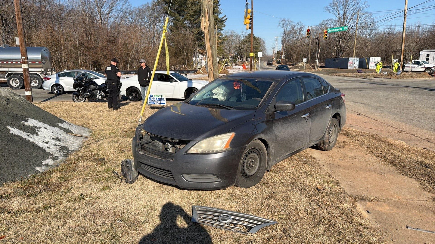 2013 Nissan Sentra (Gray) - LT265