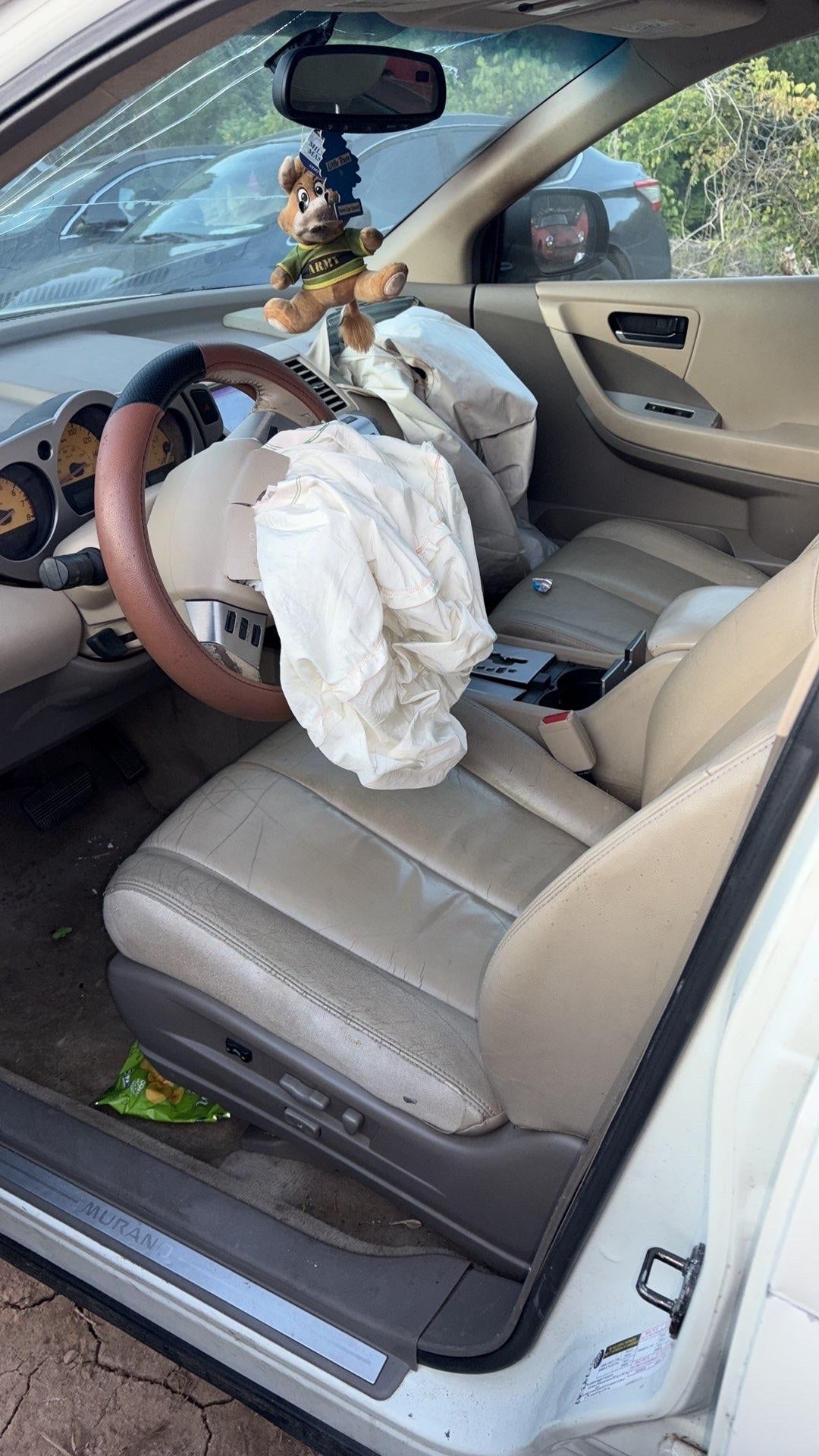 2004 Nissan Murano (White) - COURT ORDER