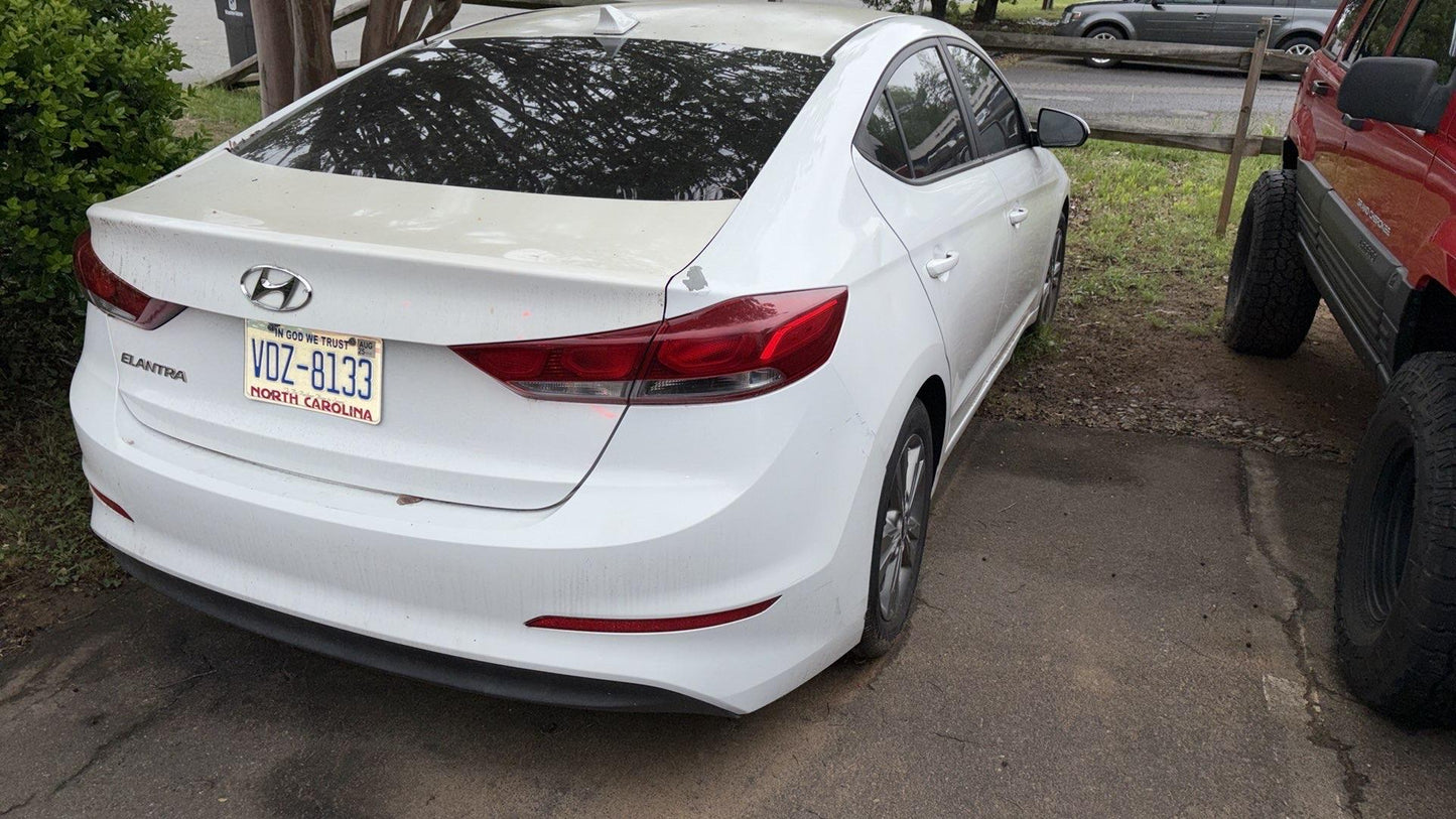 2017 Hyundai ELANTRA (White) - LT-265