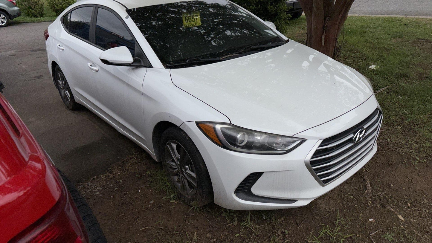 2017 Hyundai ELANTRA (White) - LT-265
