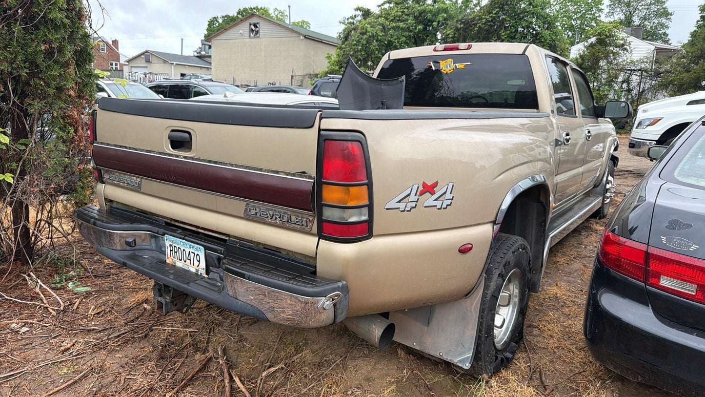 2004 Chevrolet Silverado 3500 (Champagne) - LT-265