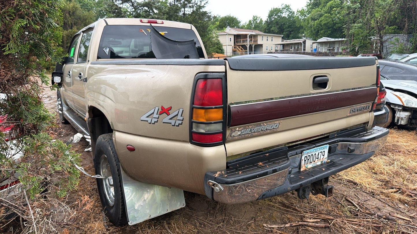 2004 Chevrolet Silverado 3500 (Champagne) - LT-265