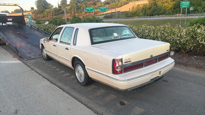 1995 Lincoln Town Car (Beige) - LT-265