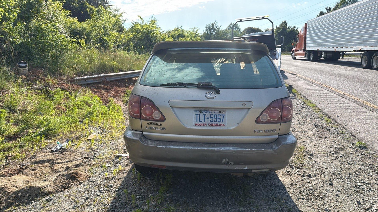 2000 Lexus RX 300 (Champagne) - TITLE