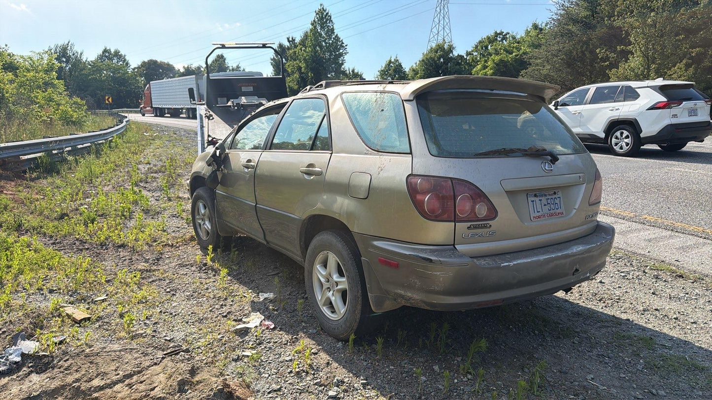2000 Lexus RX 300 (Champagne) - TITLE