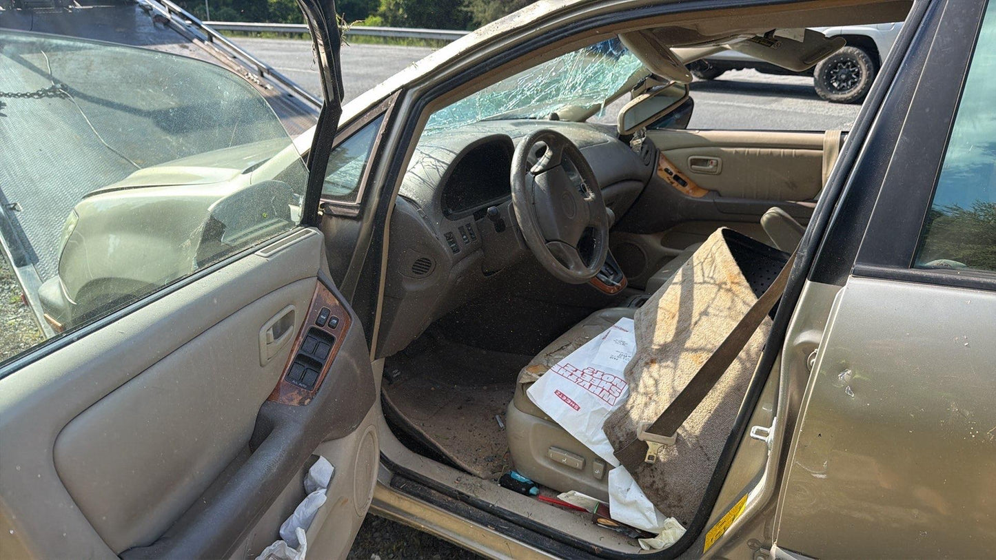 2000 Lexus RX 300 (Champagne) - TITLE