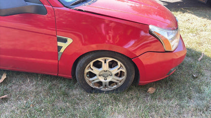2008 Ford Focus (Red) - TITLE