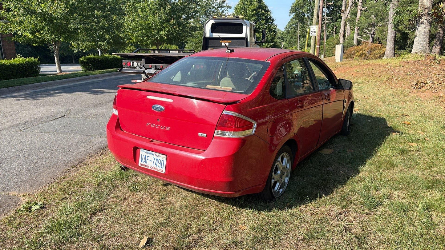 2008 Ford Focus (Red) - TITLE