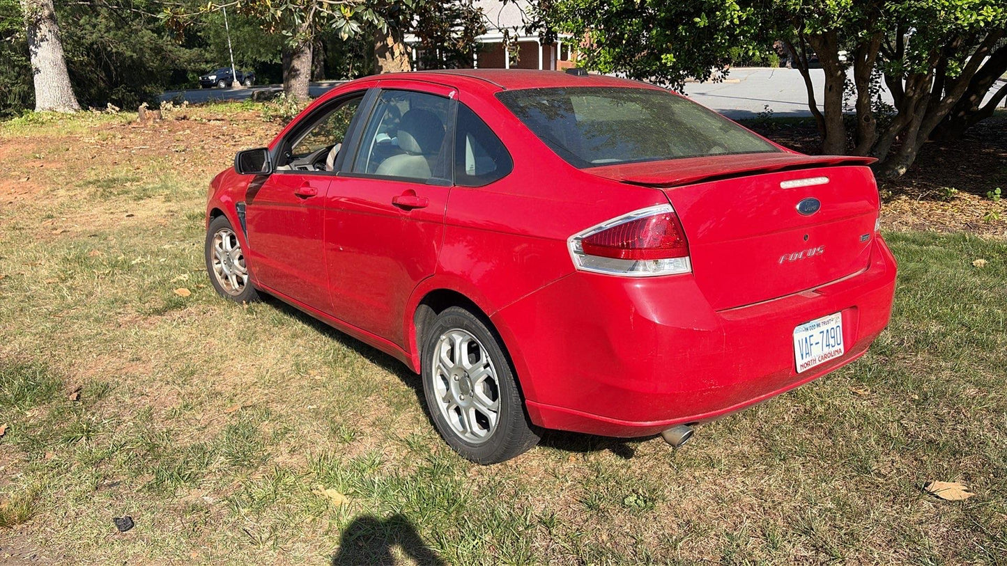2008 Ford Focus (Red) - TITLE