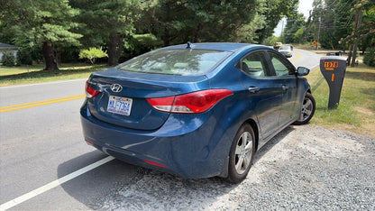 2013 Hyundai ELANTRA (Blue) - TITLE