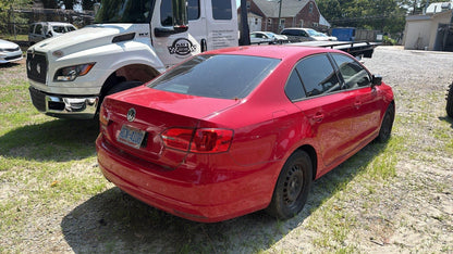 2014 Volkswagen Jetta (Red) - LT-265