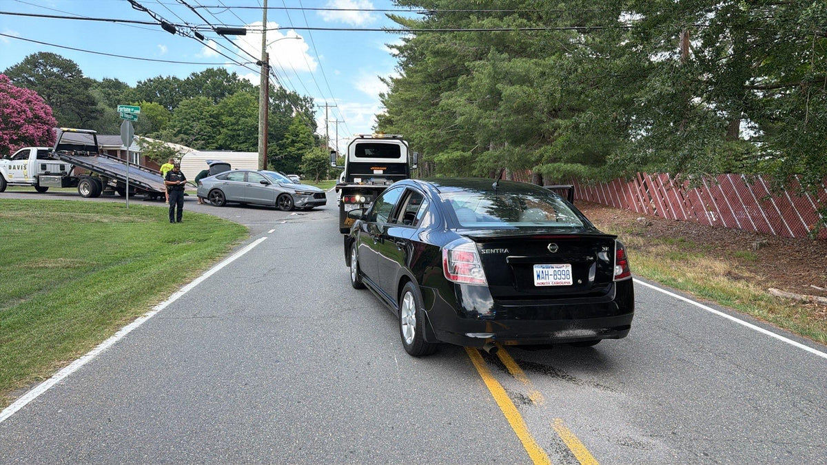 2010 Nissan Sentra (Black) - COURT ORDER
