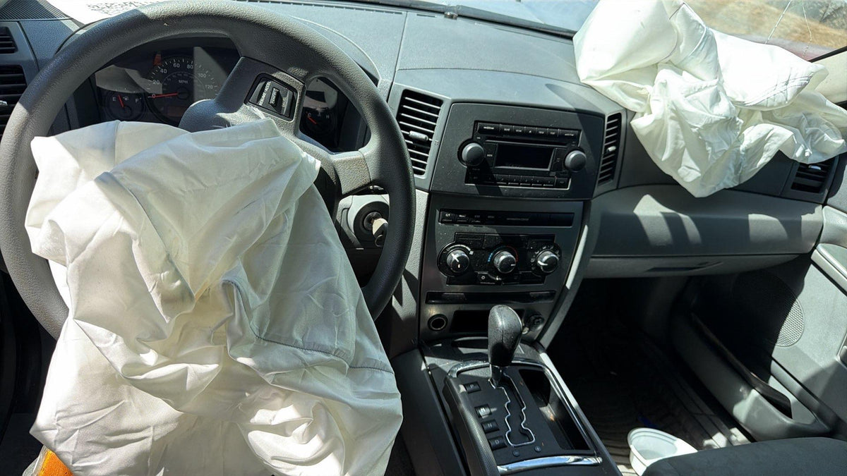 2005 Jeep Grand Cherokee (Gray) - COURT ORDER
