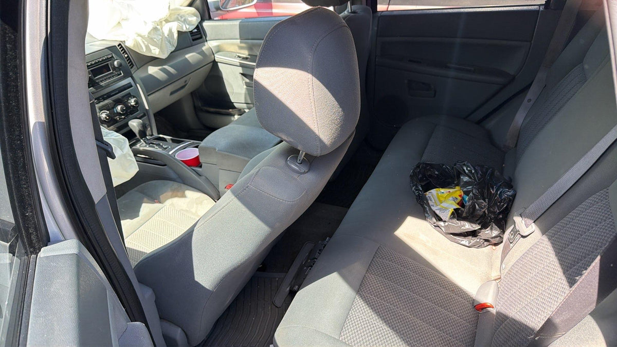 2005 Jeep Grand Cherokee (Gray) - COURT ORDER