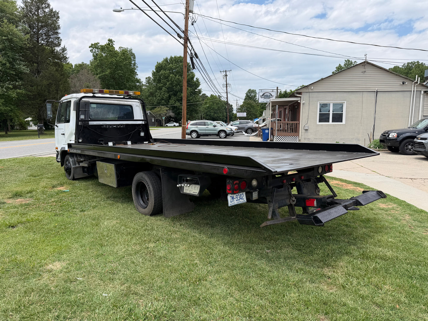 2004 UD 2000 Rollback — Fleet Retirement