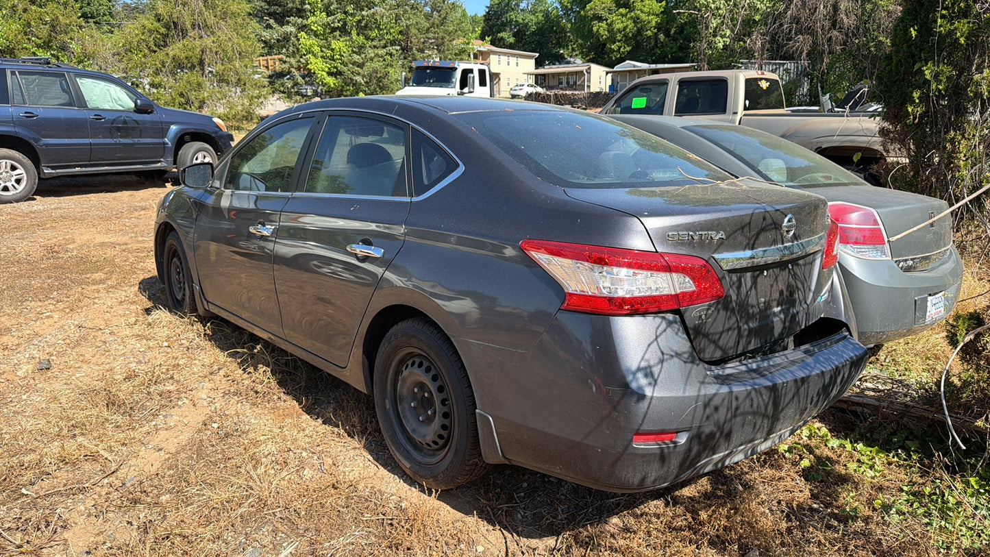 2013 Nissan Sentra (Gray) - LT265